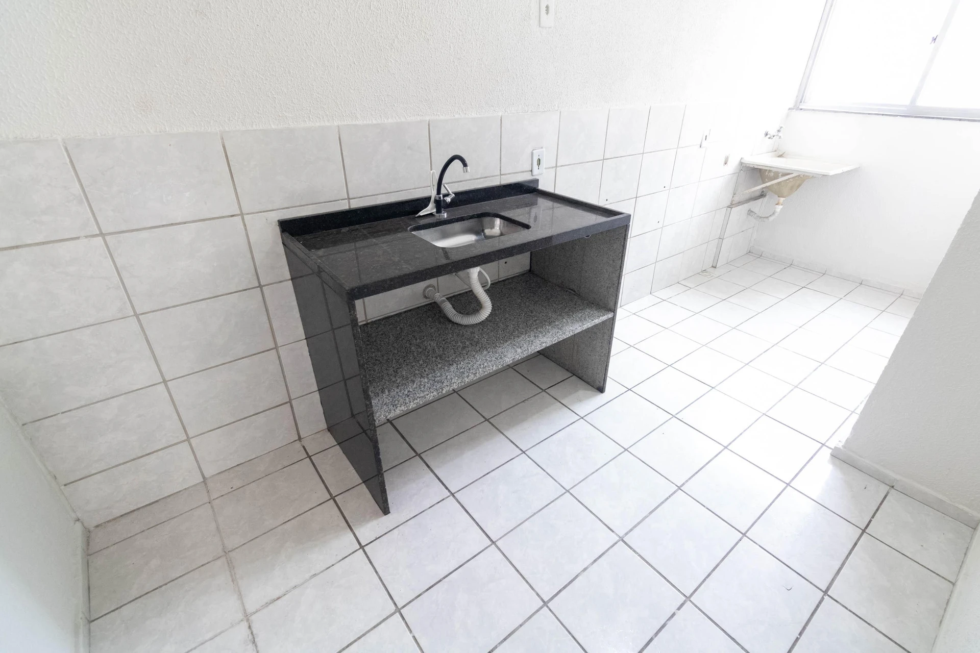 Apartment with 2 bedrooms, 1 bathroom and 1 parking spot — photo 2