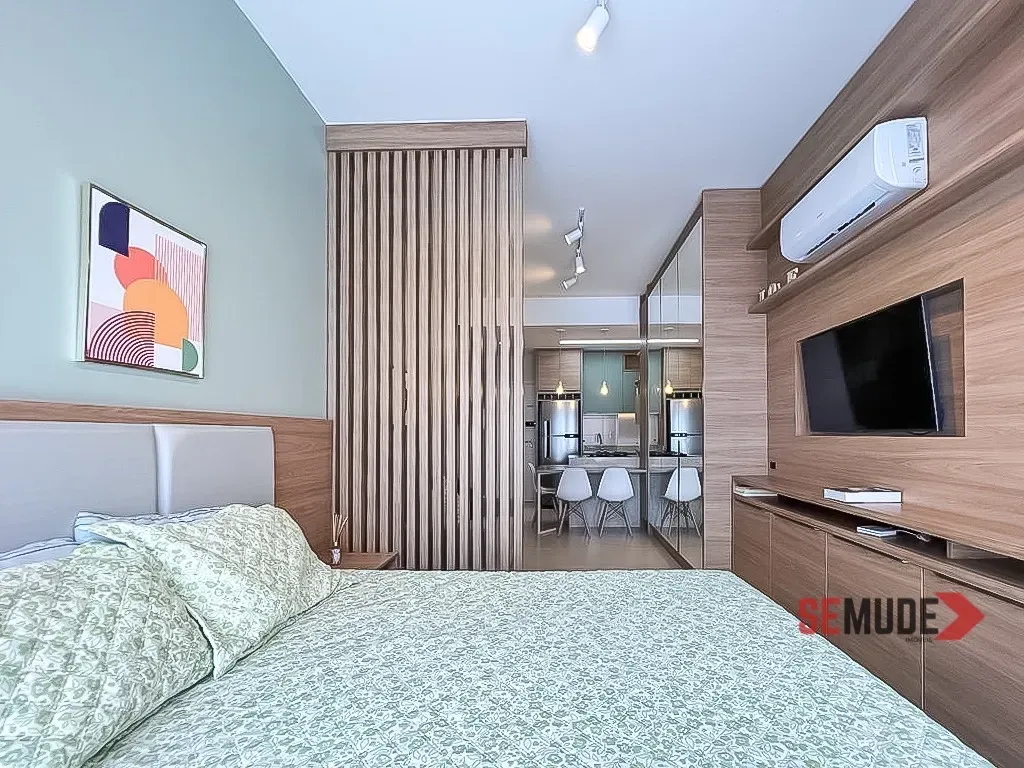 Furnished 1-bedroom apartment with a balcony grill — photo 15