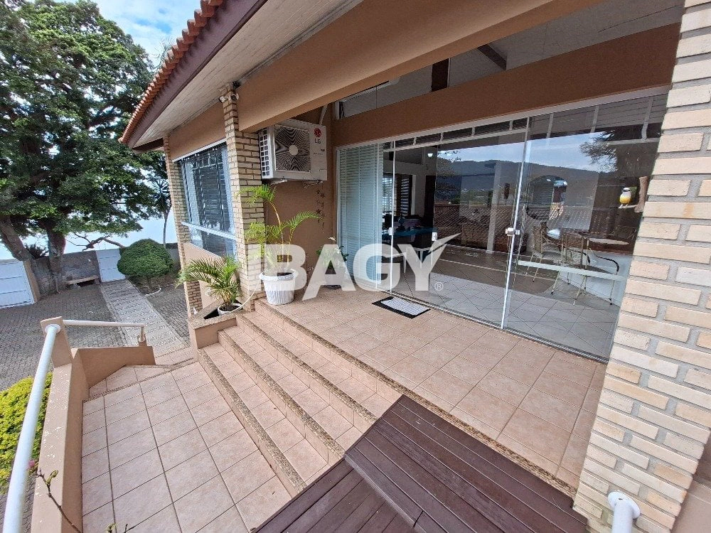 Casa amueblada con 4 dormitorios y 250 m² — photo 8