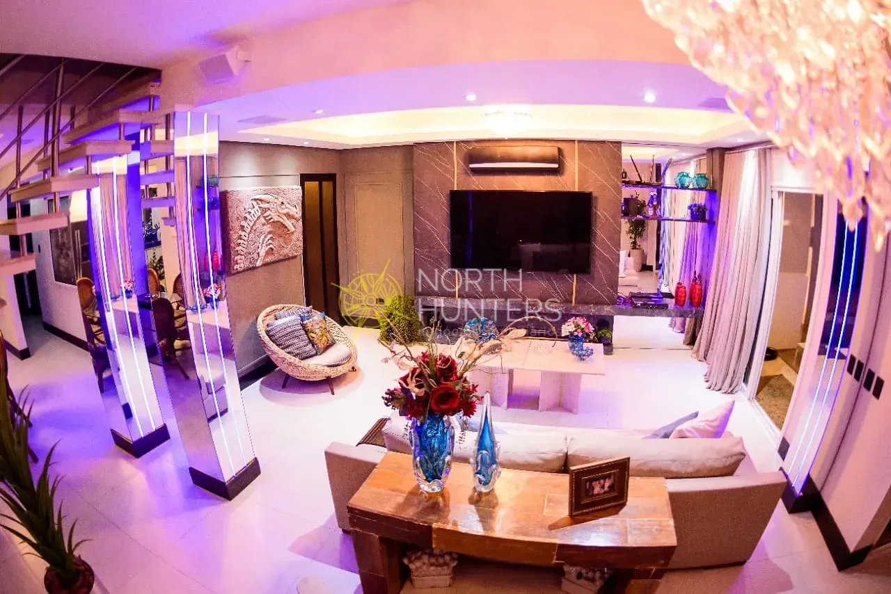 Casa con 5 dormitorios y cocina de concepto abierto — photo 7