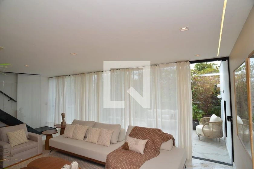 320 m² furnished penthouse with 4 bedrooms and 7 baths — photo 15