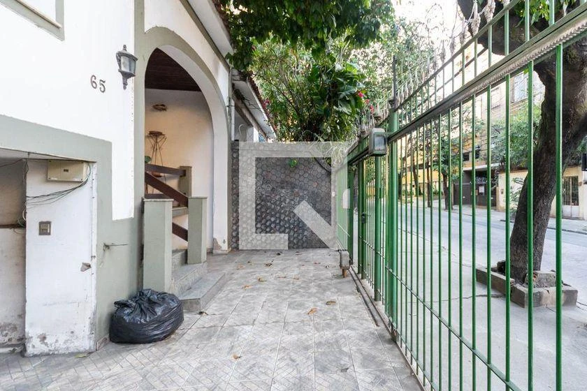 Casa para aluguel com 300 m², 3 quartos e jardim — photo 48