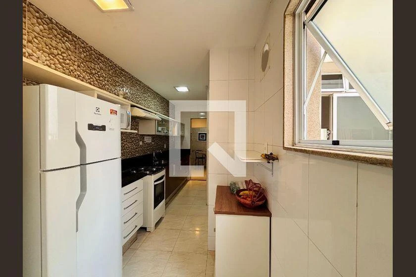Apartamento mobiliado com 3 quartos e 105 m² — photo 2