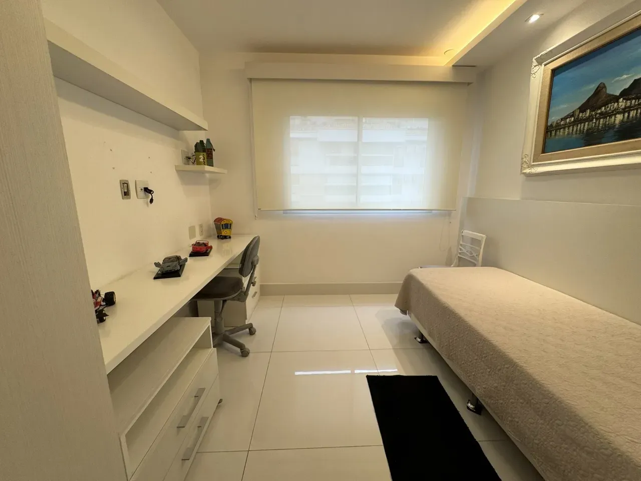 227 m² apartment with a water view and a bathtub — photo 15