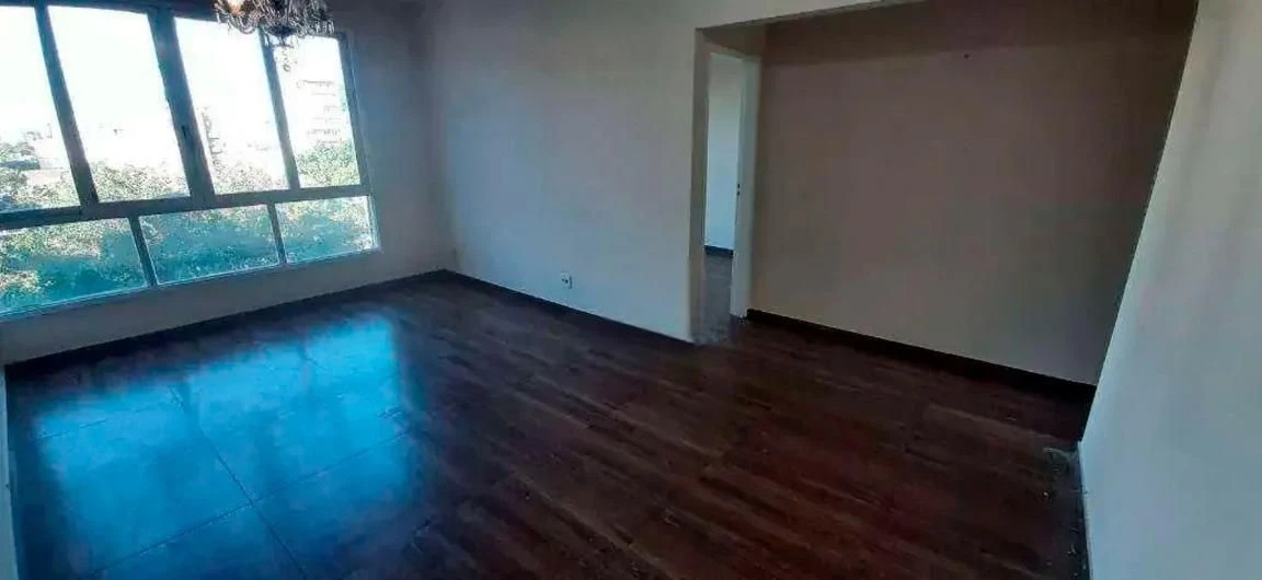Unfurnished 2-bedroom apartment with a closed kitchen — photo 3