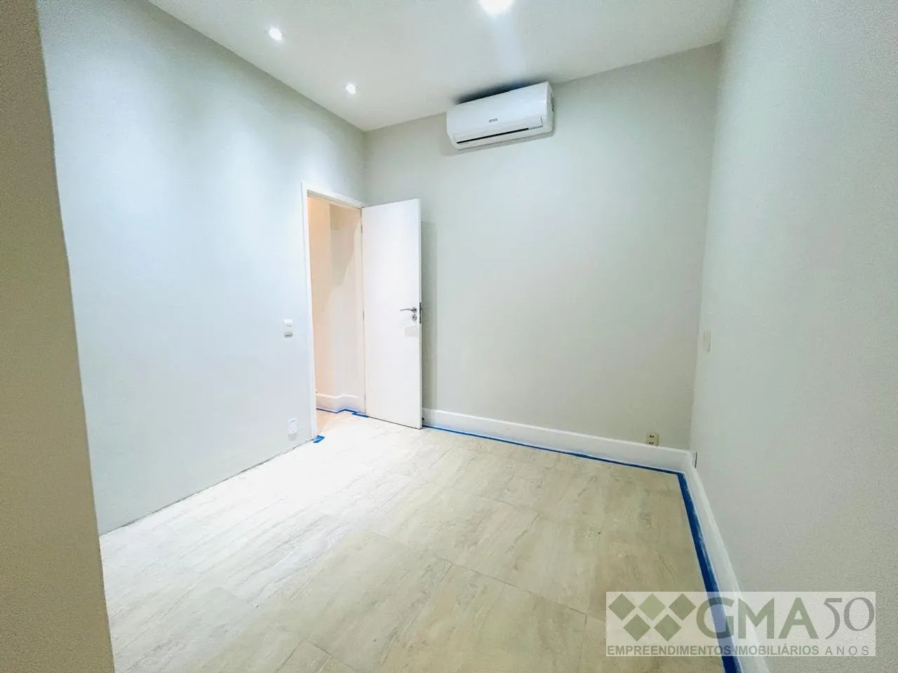 Apartamento com 3 quartos e cozinha fechada a gás — photo 7