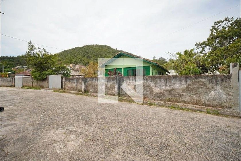 2-bedroom house with a grill on the balcony in Florianópolis — photo 26