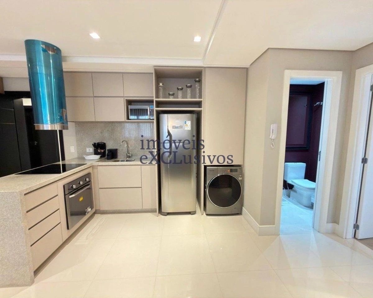 Furnished 1-bedroom apartment with open-plan kitchen — photo 4