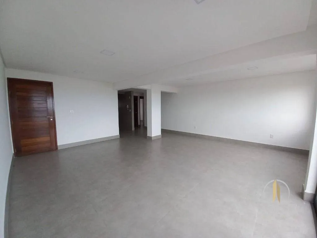 4 en-suite apartment with a balcony, 145 m² — photo 3