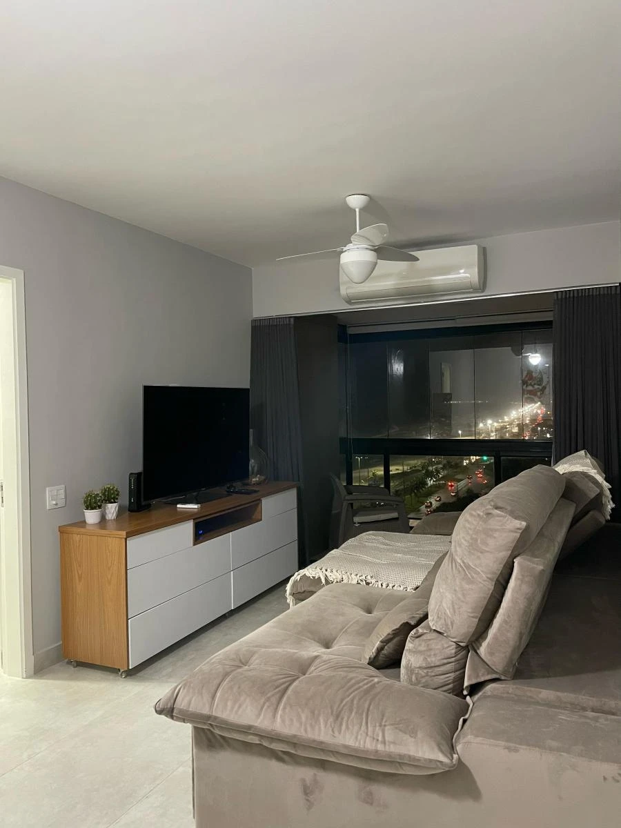 Furnished 70 m² apartment with enclosed glass balcony — photo 10