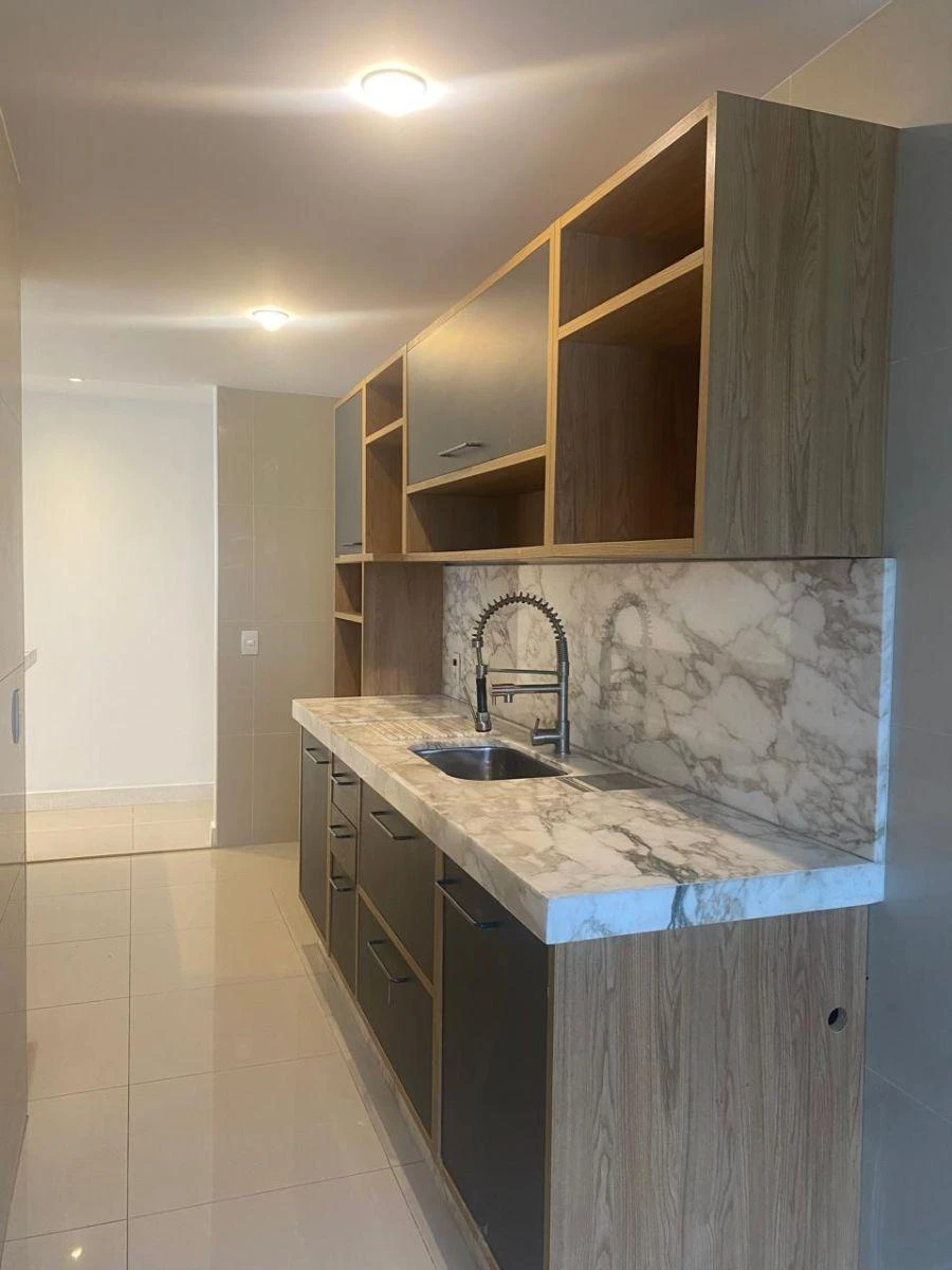 95 m² apartment with 3 bedrooms and 2 parking spaces — photo 2