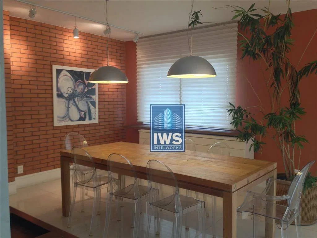 200 m² apartment with 4 bedrooms and 3 parking spots — photo 19