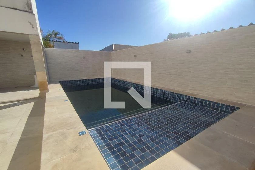 600 m² house with 5 bedrooms and balcony barbecue — photo 33