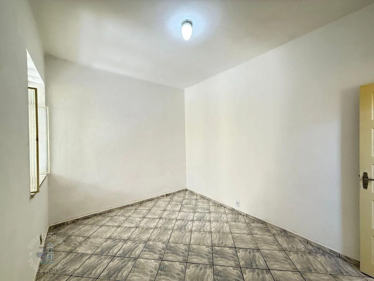Unfurnished 1-bedroom house with an electric shower — photo 16