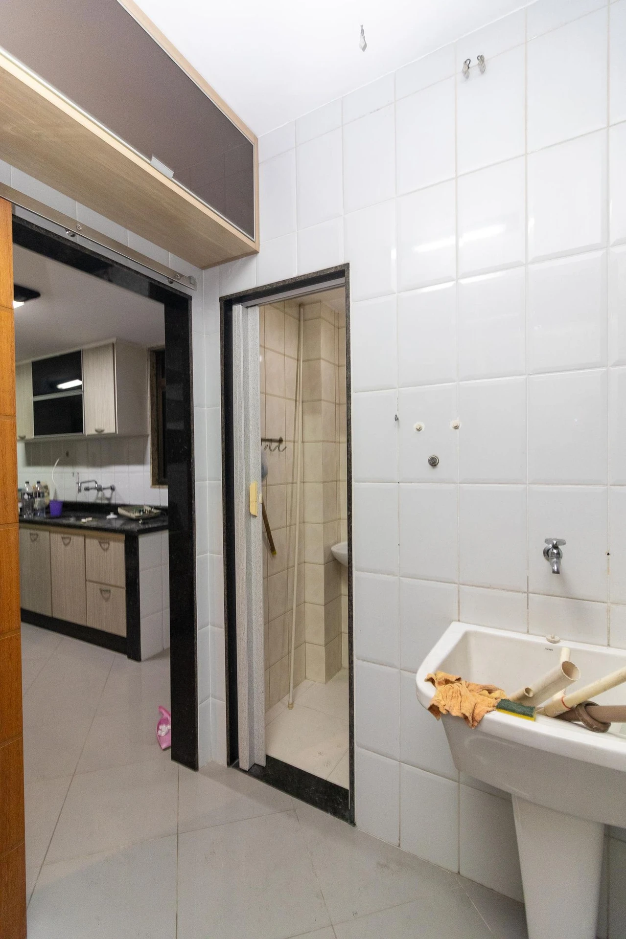 4-bedroom apartment with 2 en-suite bathrooms and garden — photo 57