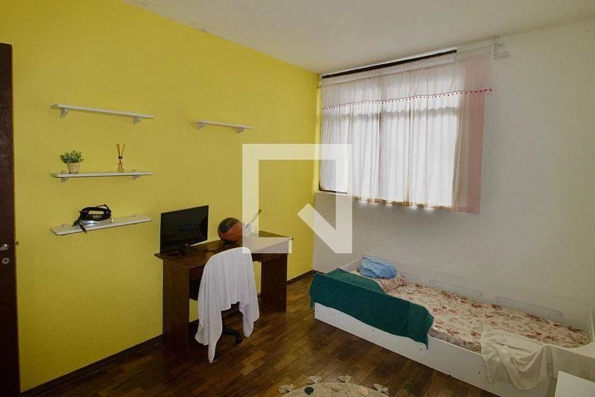 3-bedroom apartment with a home office in Curitiba — photo 17