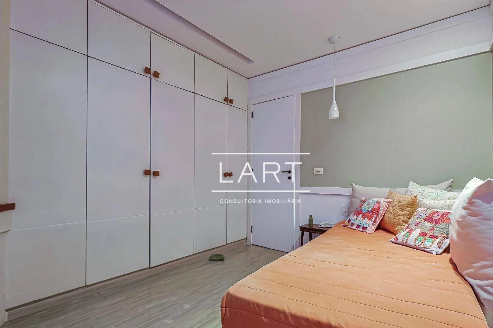 Apartamento com 3 quartos e 3 banheiros, 220 m² — photo 23