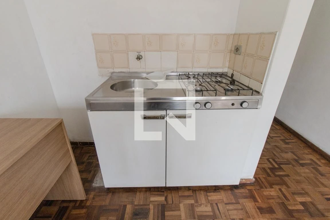 Apartment, 37 m², with wood or laminate floors