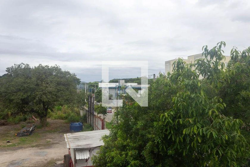 2-bedroom apartment in a building with a gym — photo 12