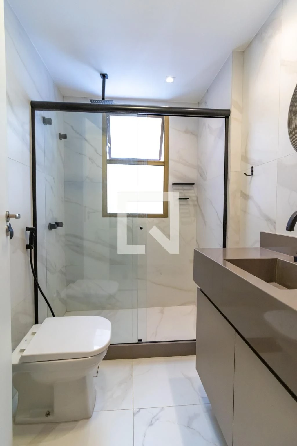 Apartamento mobiliado com 2 quartos e piscina no condomínio — photo 13