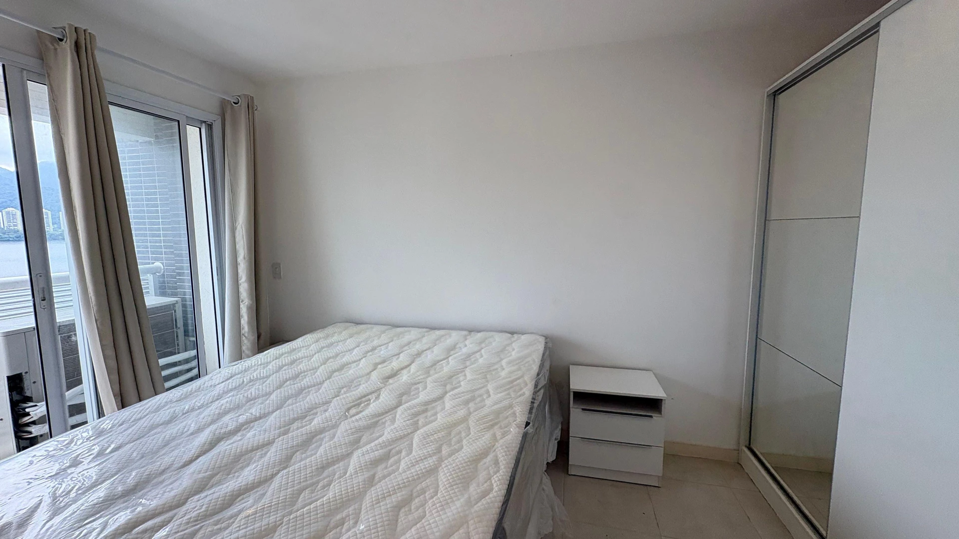 Water view in a 3-bedroom apartment, 85 m² — photo 6