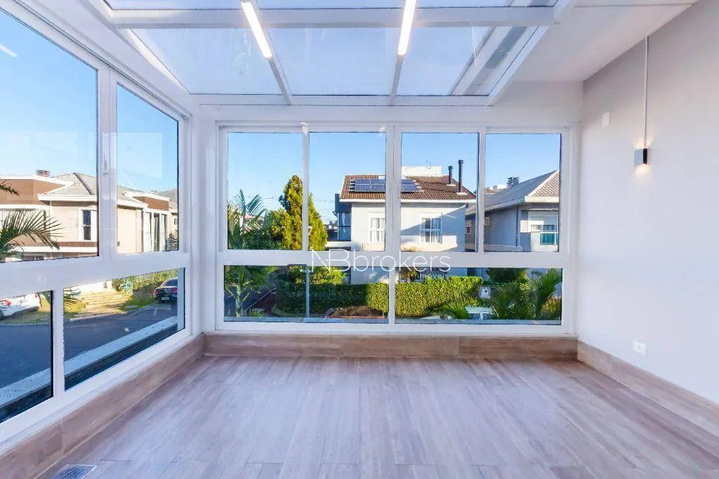 Condo house with 4 bedrooms and 5 bathrooms — photo 43