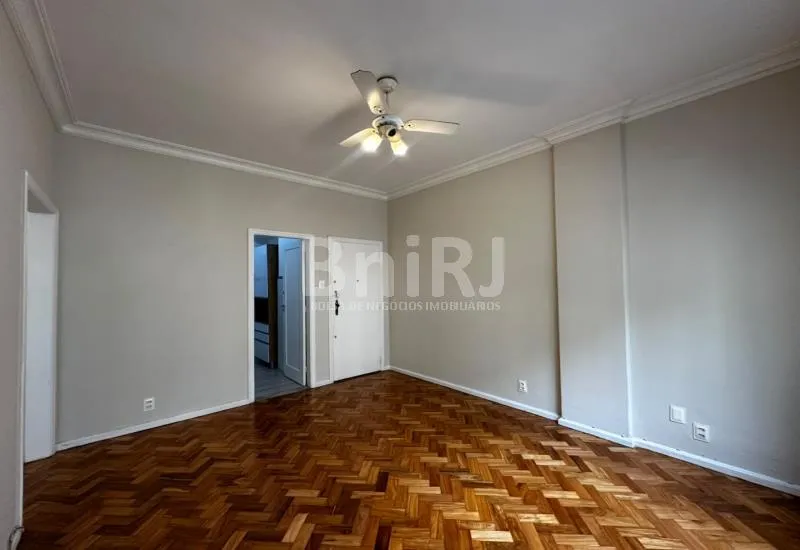 2-bedroom apartment with 1 bathroom, no parking — photo 12