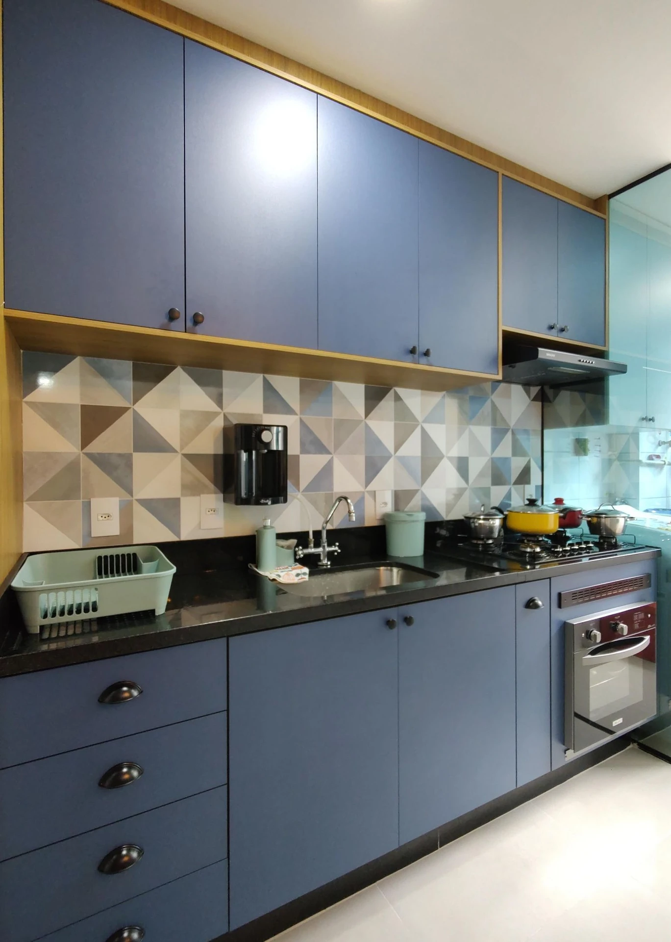 2-bedroom apartment with a glass-enclosed balcony — photo 72