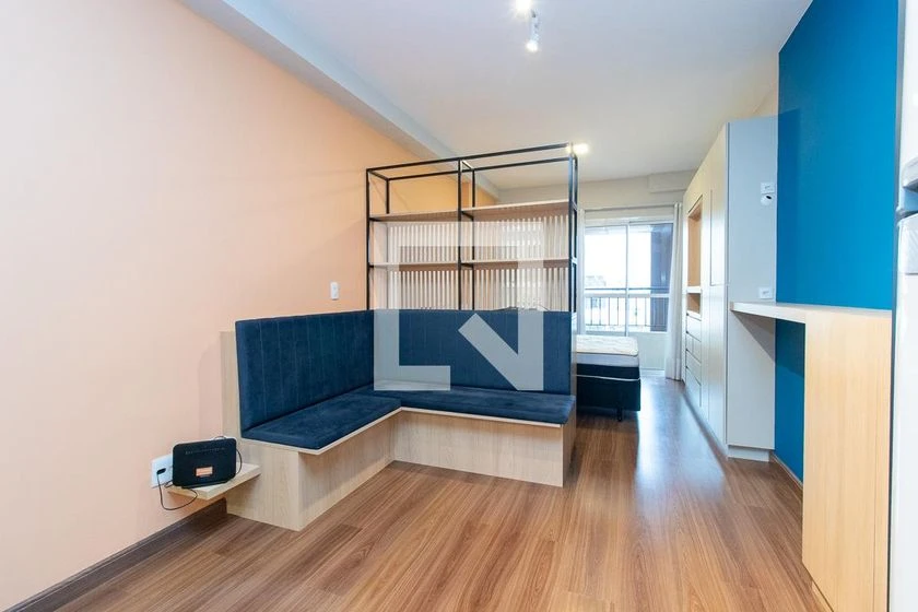 Furnished 1-bedroom apartment with balcony — photo 10