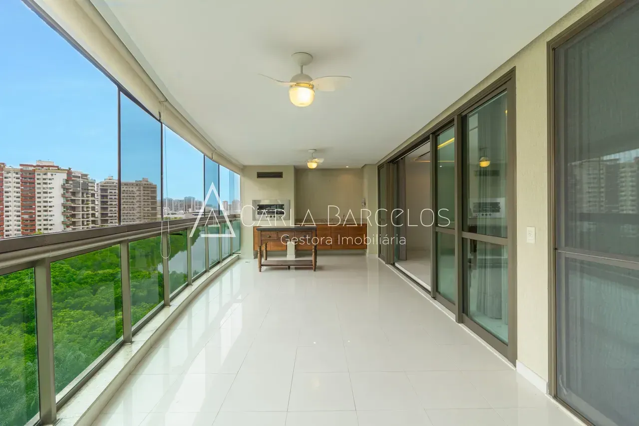Apartamento com 4 quartos, 5 banheiros e 2 vagas — photo 2