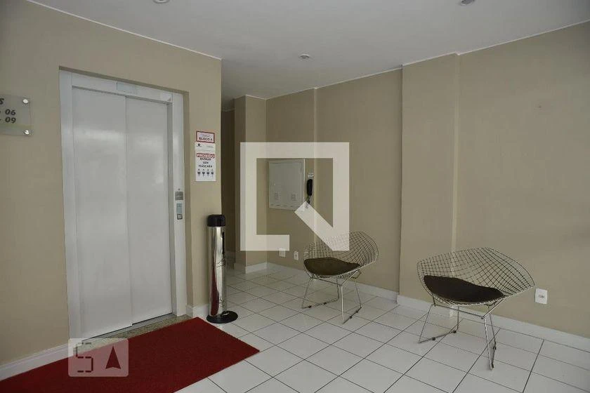 Apartamento de 2 quartos em condomínio com piscina — photo 37