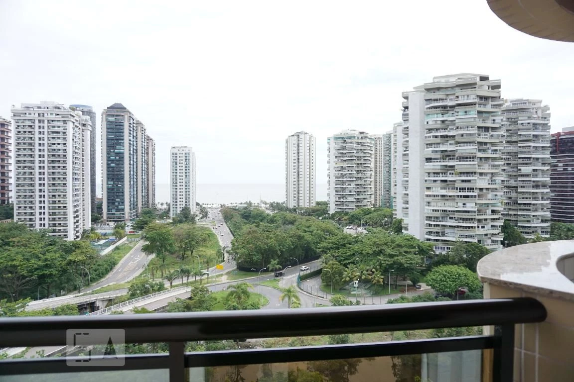 Apartamento mobiliado com 3 quartos e varanda — photo 2