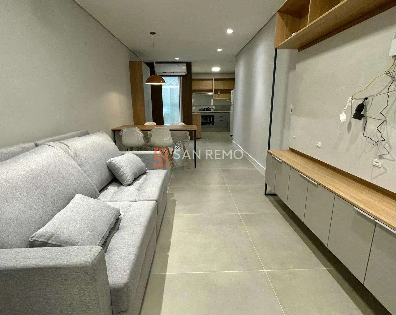 Apartamento mobiliado de 1 quarto com cozinha integrada — photo 3