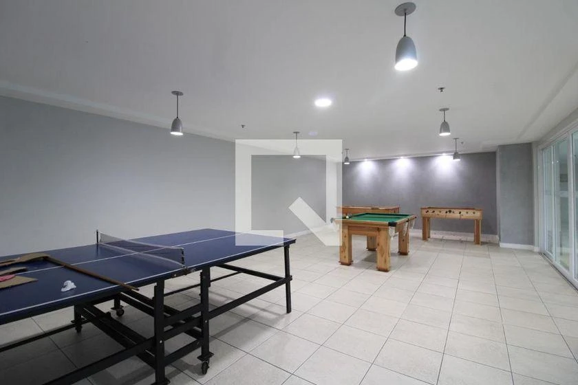 2-bedroom apartment in a building with a gym — photo 27