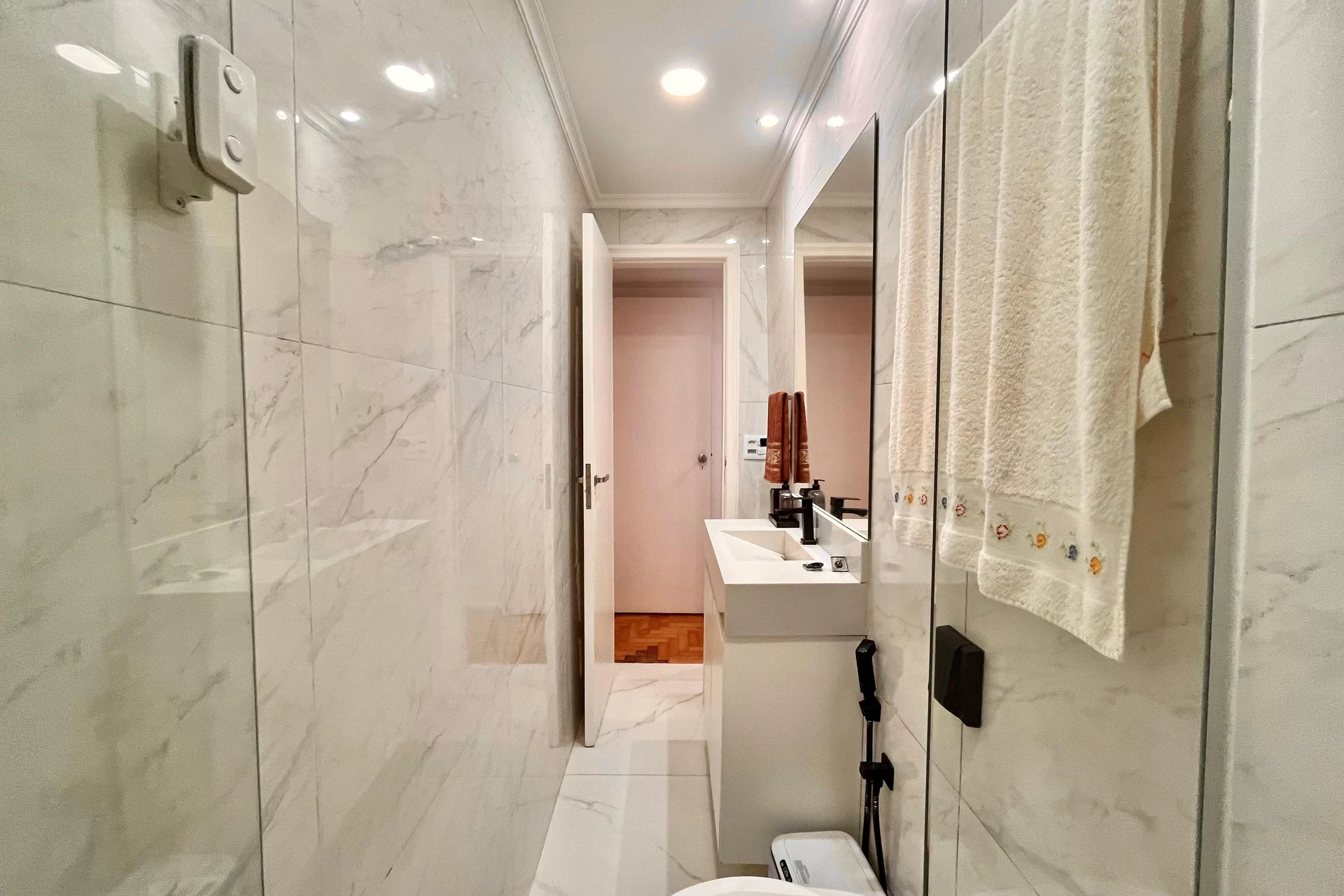 Apartamento mobiliado de 200 m² com 3 quartos e 1 suíte — photo 29