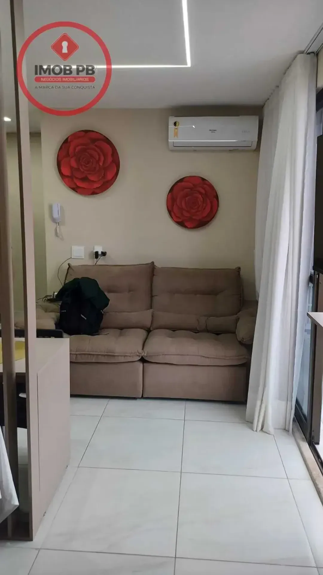 1-bedroom studio of 34 m² with no parking