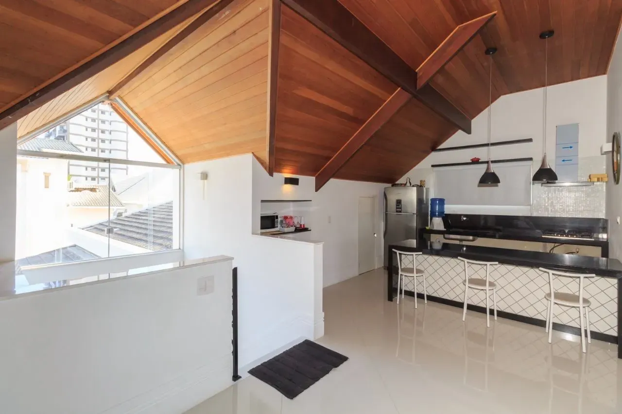 Furnished house with 5 bedrooms and 5 bathrooms — photo 24