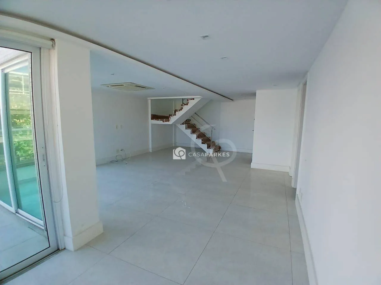 Penthouse with 3 bedrooms and 4 bathrooms — photo 5
