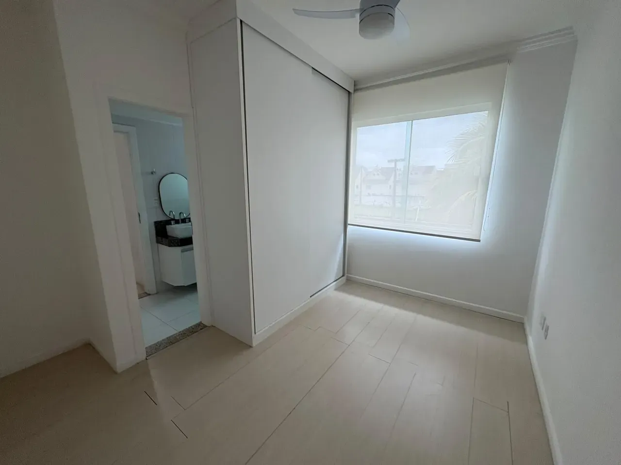 Casa de 4 quartos com espaço de home office — photo 46