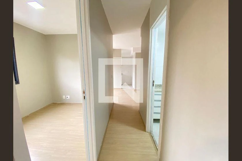 2-bedroom apartment in a building with a gym — photo 16