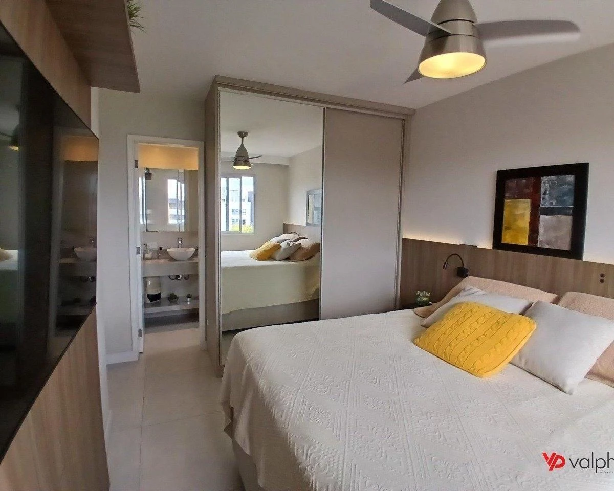 2-bedroom apartment with a washing machine — photo 17