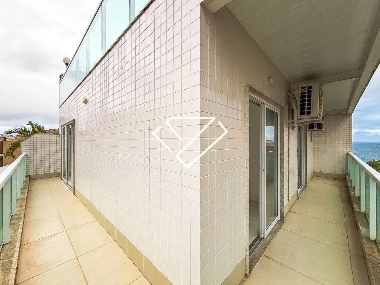 Water view in a 3-bedroom apartment, 660 m² — photo 29