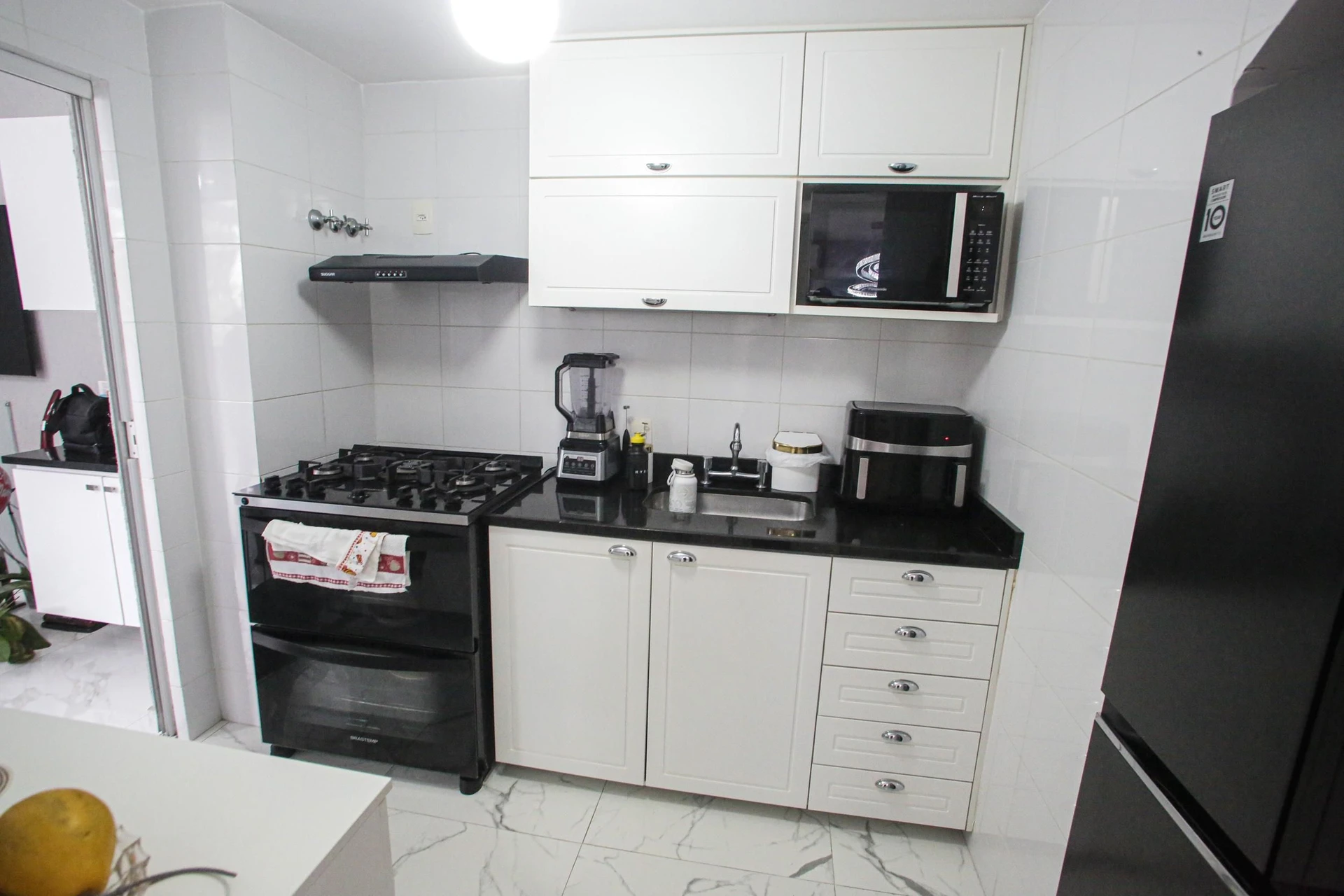 Casa mobiliada com 4 quartos e 4 banheiros no condomínio — photo 41