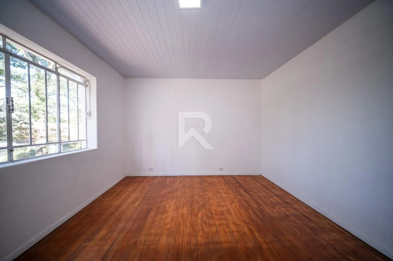 Rental house with laundry area and 5 bedrooms — photo 31