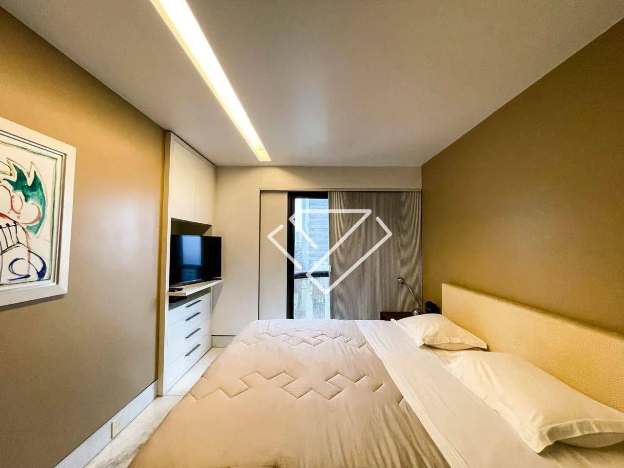 Furnished 2-bedroom apartment with closed kitchen 82 m² — photo 3