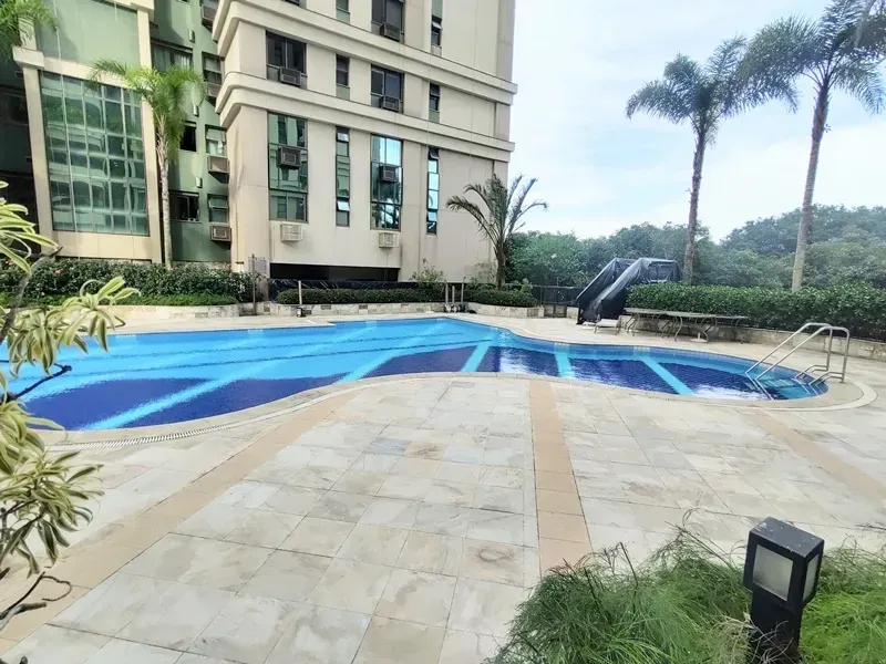 160 m² apartment with a water view and a home office — photo 19