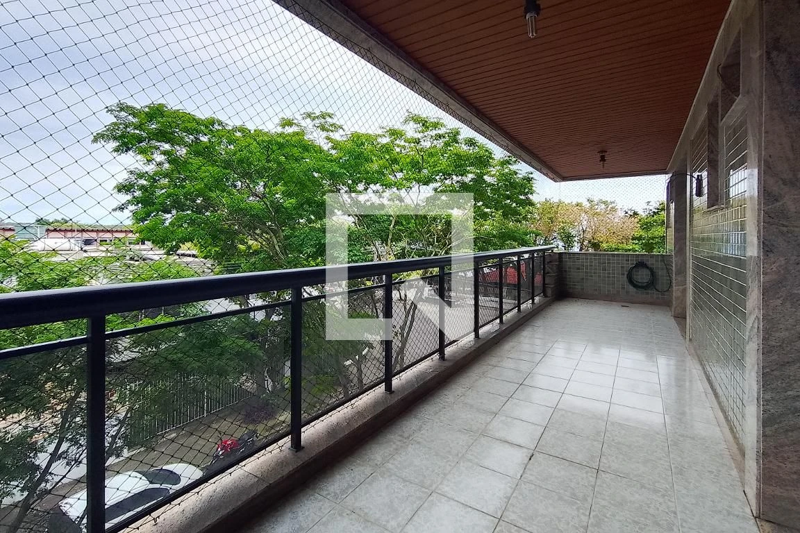 4-bedroom apartment with a water view in Rio de Janeiro — photo 92