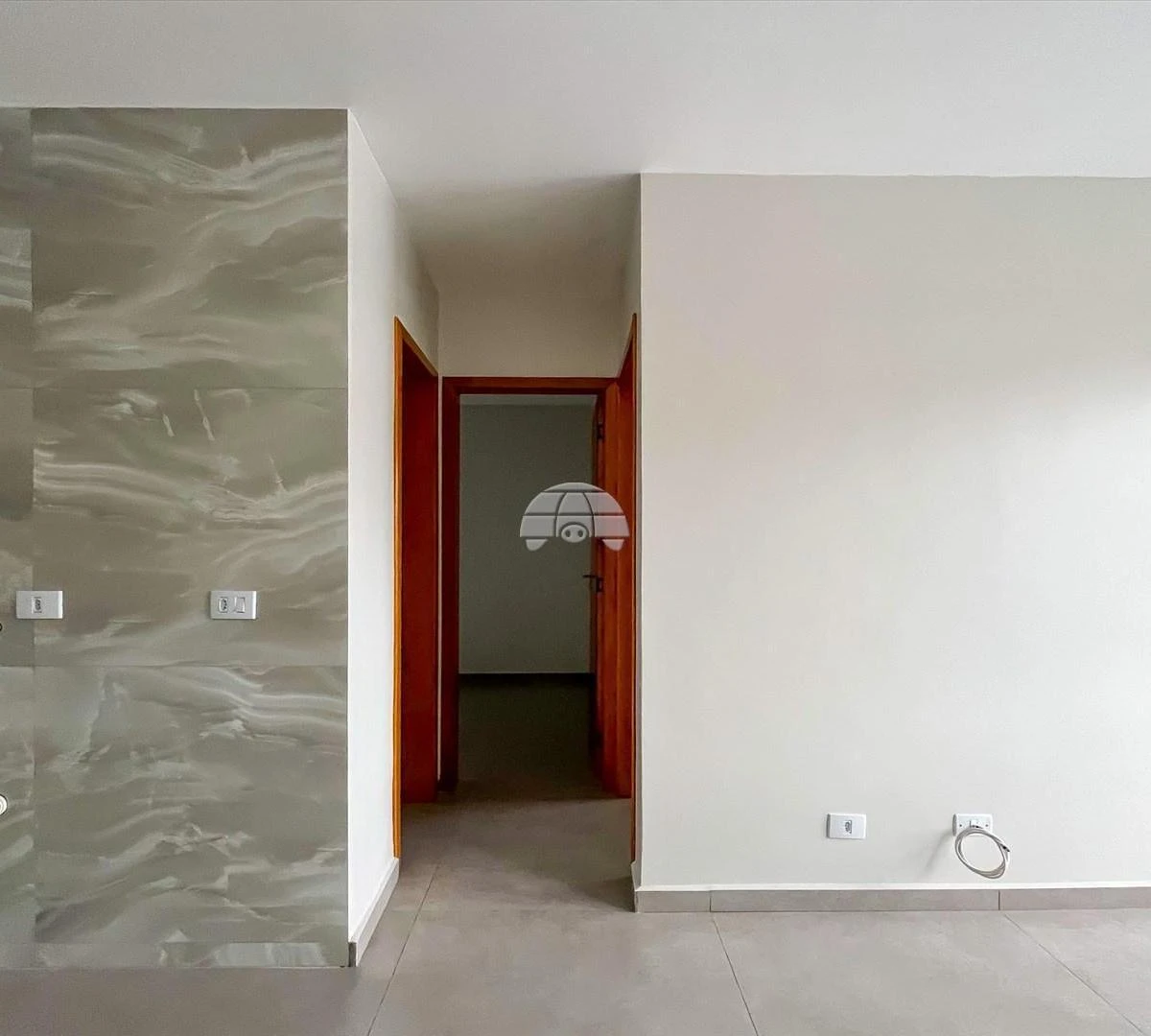 39 m² house with a glass shower enclosure — photo 11