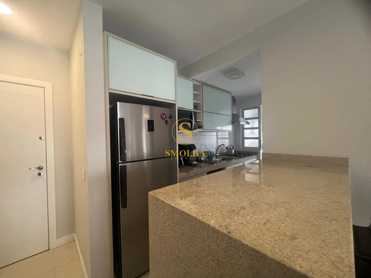 98 m² apartment with an open-plan kitchen and parking — photo 15