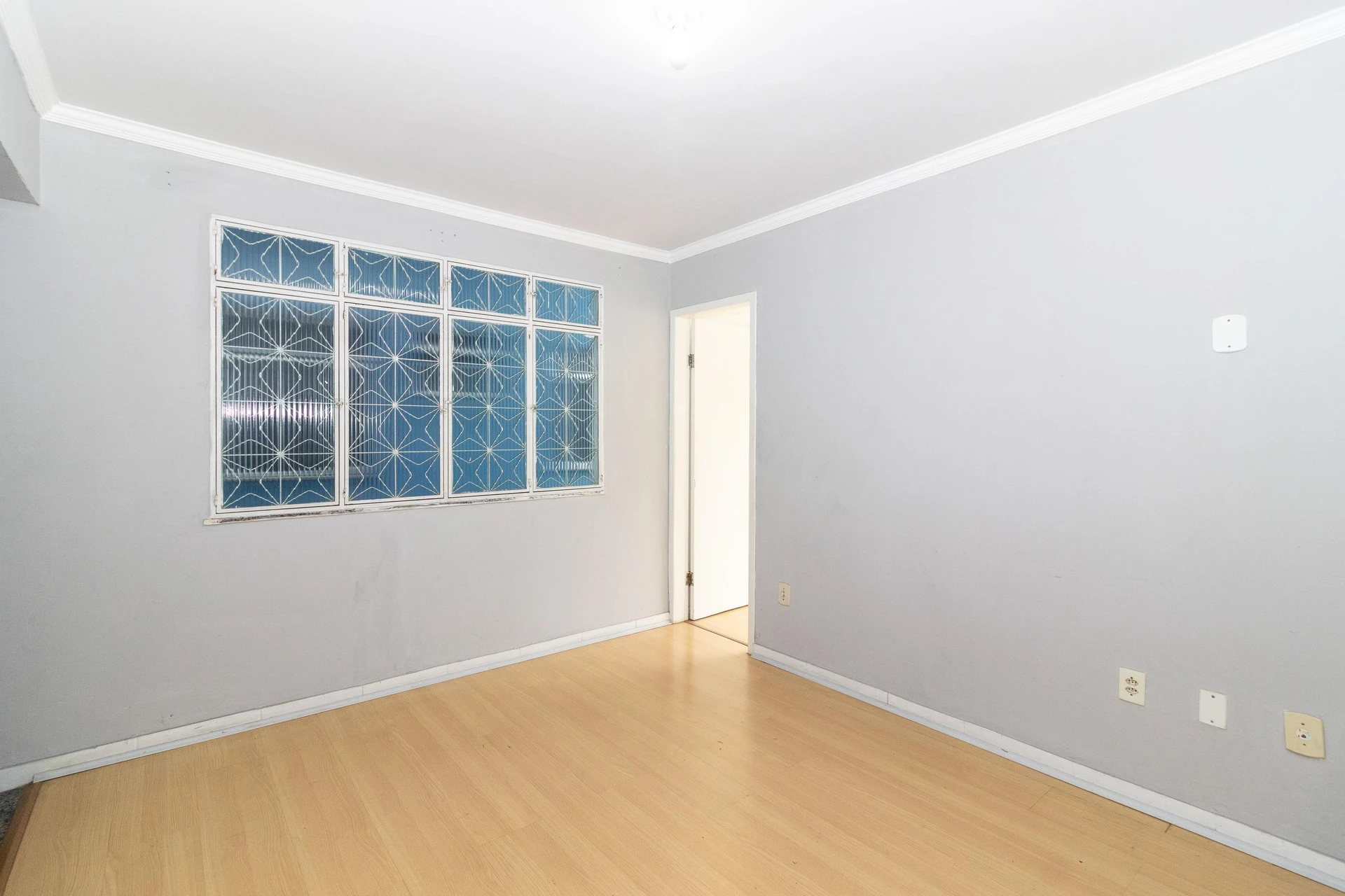 Apartment, 50 m², with wood or laminate floors — photo 11